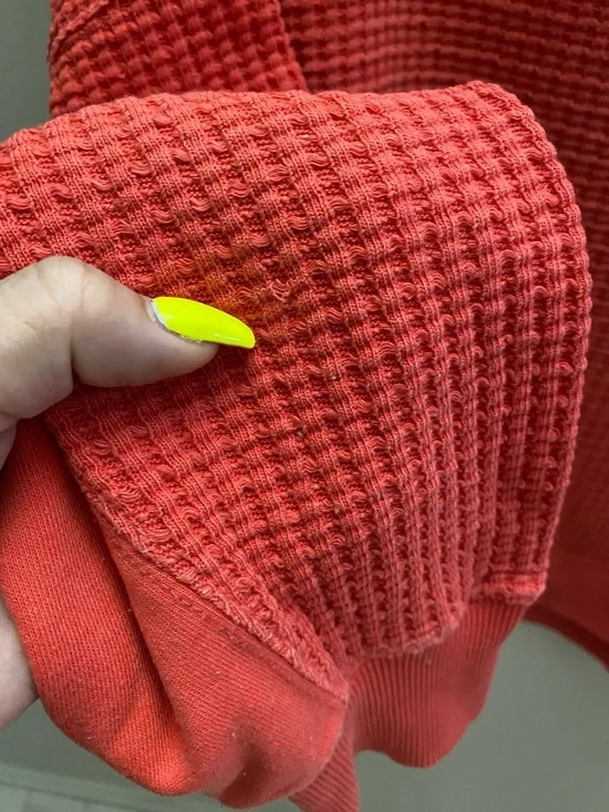 American Eagle Outfitters Big Hug Sweatshirt - Picture 4 of 10